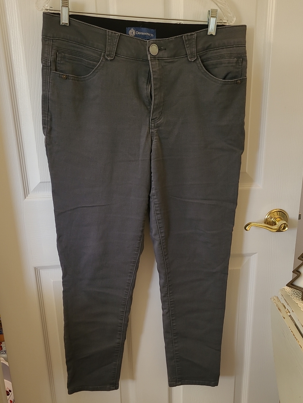 Democracy Women’s Charcoal Skinny Jeans Preloved Size 12 Bin 5